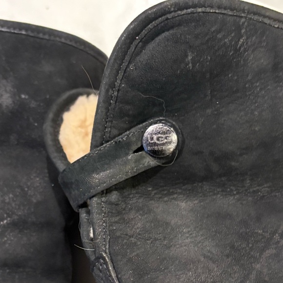UGG Sherpa Clog Booties - Picture 13 of 16